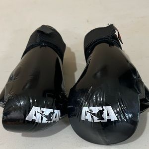 ATA Taekwondo Sparring Hand Guards Protector
